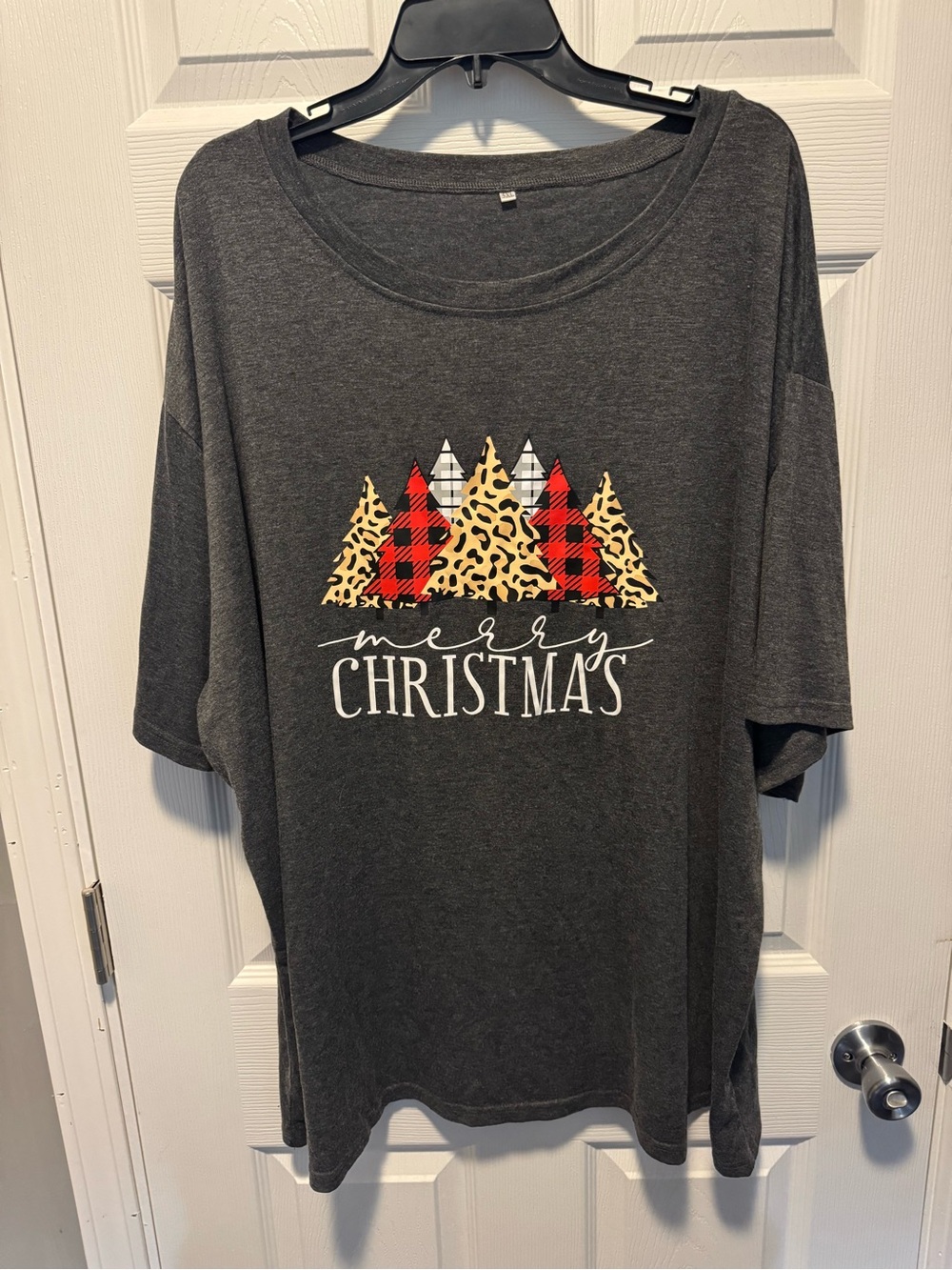 Merry Christmas Graphic Tee - Dark Gray with Plaid & Leopard Trees